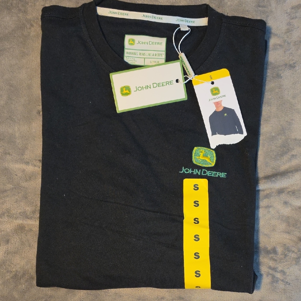 John Deere Men’s Black Long Sleeve Tee with Green Logo